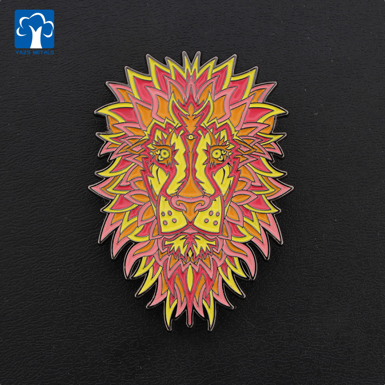 限量版高难度复杂狮子烤漆徽章