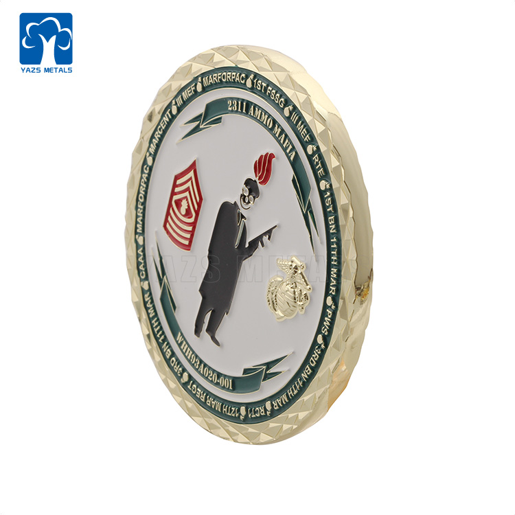 High Quality Custom Golden Challenge Coin with Diamond Edge