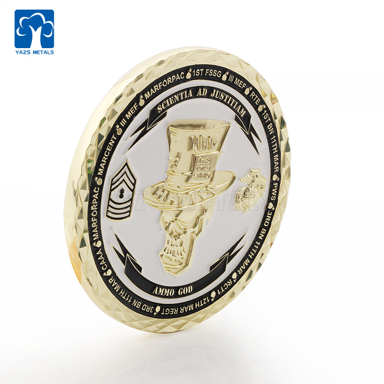 High Quality Custom Golden Challenge Coin with Diamond Edge